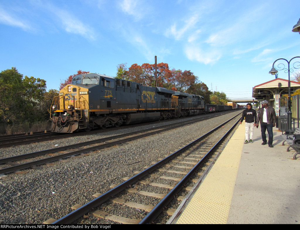 CSX 775 and 980